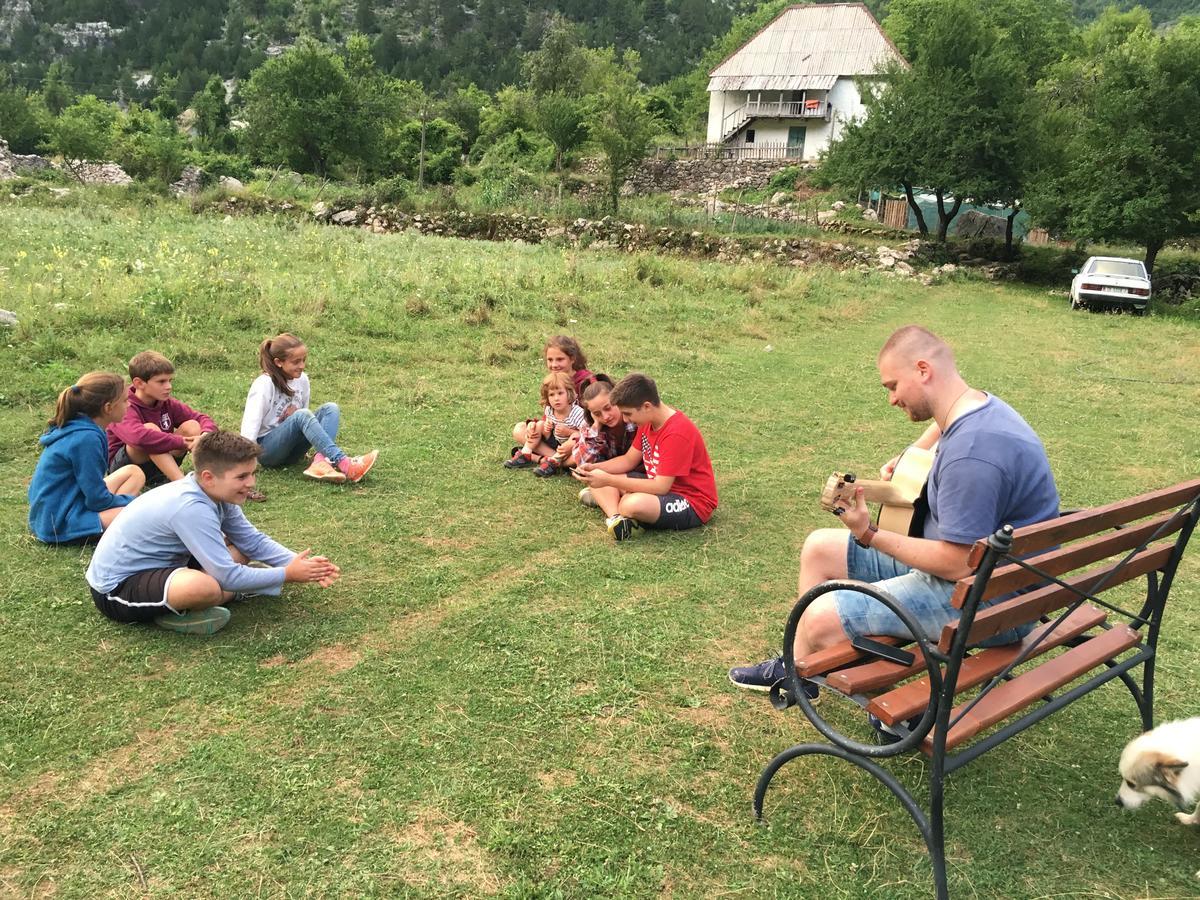 Hotel Bujtina Dreni Theth Zewnętrze zdjęcie